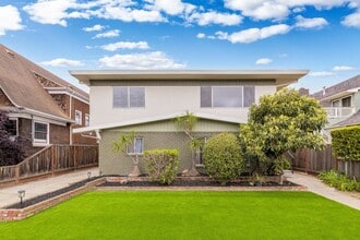 1529 St Charles St, Unit A in Alameda, CA - Building Photo - Building Photo