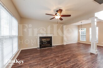 924 Clearbrook Rd in Matthews, NC - Building Photo - Building Photo