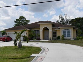 368 NW Bayshore Blvd in Port St. Lucie, FL - Building Photo