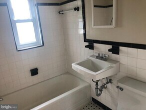 310 S Veitch St in Arlington, VA - Building Photo - Building Photo