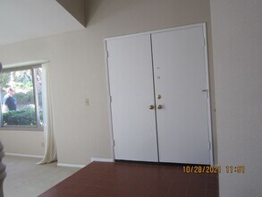 16658 Rocky Creek Dr in Riverside, CA - Building Photo - Building Photo