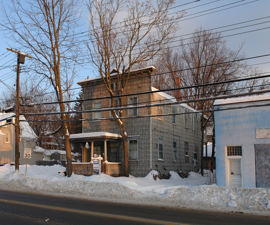 306 Mohawk Ave in Schenectady, NY - Building Photo