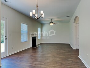 306 Stable View Loop in Dallas, GA - Building Photo - Building Photo