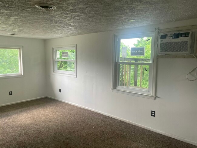 124 Russell Ave in Niles, OH - Building Photo - Building Photo
