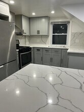 28 Linden Ave in Kearny, NJ - Foto de edificio - Building Photo