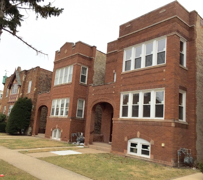 property at 1846 Wesley Ave