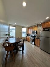 160 Hopkins Ave, Unit 2 in Jersey City, NJ - Building Photo - Building Photo