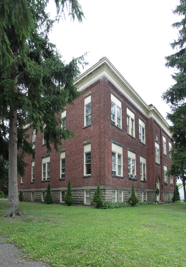 169 Park Ave in Cohoes, NY - Foto de edificio - Building Photo