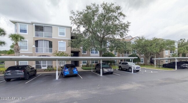 property at 10550 Baymeadows Rd