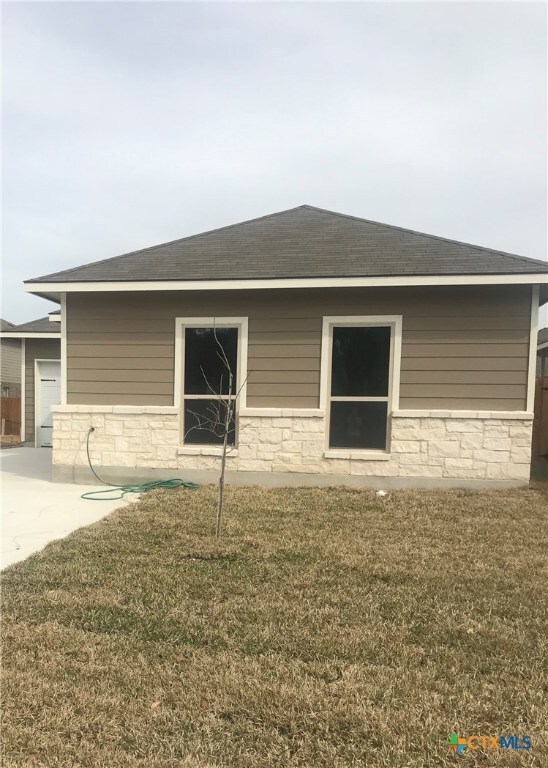 2037 N Ranch Estates Blvd in New Braunfels, TX - Building Photo - Building Photo