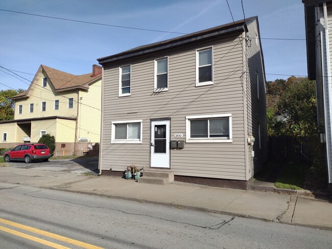 1850 Main St in Pittsburgh, PA - Foto de edificio - Building Photo