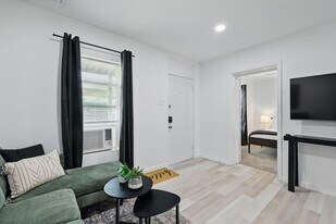 2336 Minnie St, Unit SI ID1514812P in Haltom City, TX - Building Photo