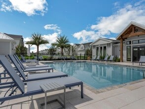 RISE Florence Villa Townhomes in Davenport, FL - Foto de edificio - Building Photo