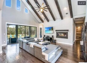 12715 Trail Driver, Unit SI ID1314618P in Dripping Springs, TX - Building Photo