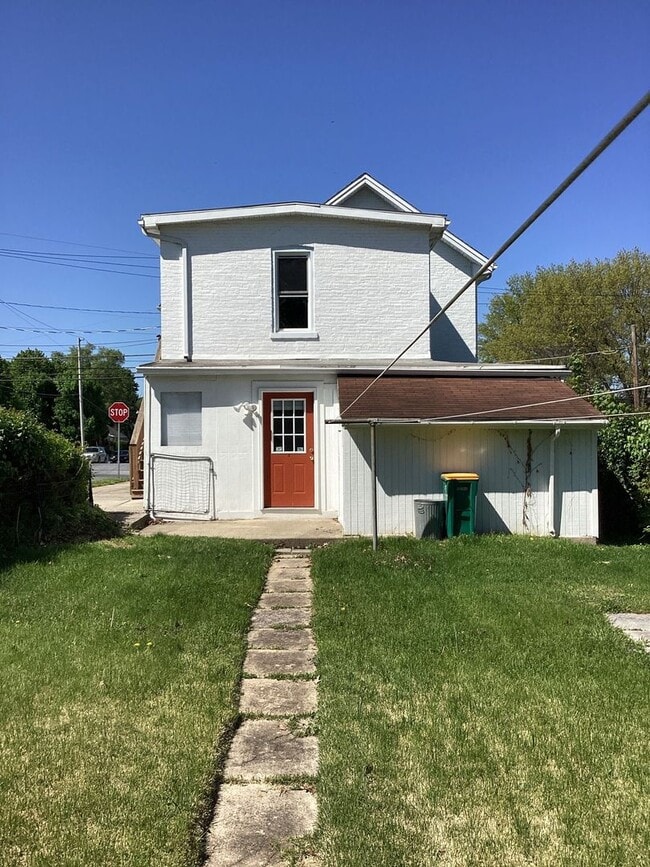 602 N Franklin St in Chambersburg, PA - Building Photo - Building Photo