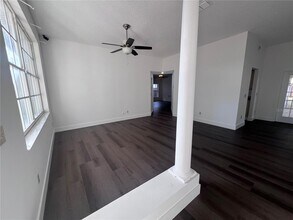 9224 Sunflower Dr in Tampa, FL - Building Photo - Building Photo