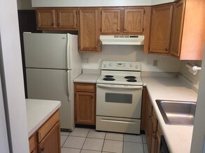 4130 N Rochelle Ln-Unit -4130 in Peoria, IL - Building Photo - Building Photo