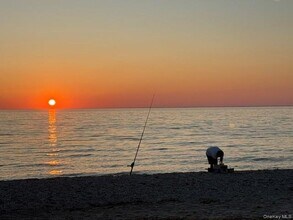 25 Miami Ave in Peconic, NY - Building Photo - Building Photo