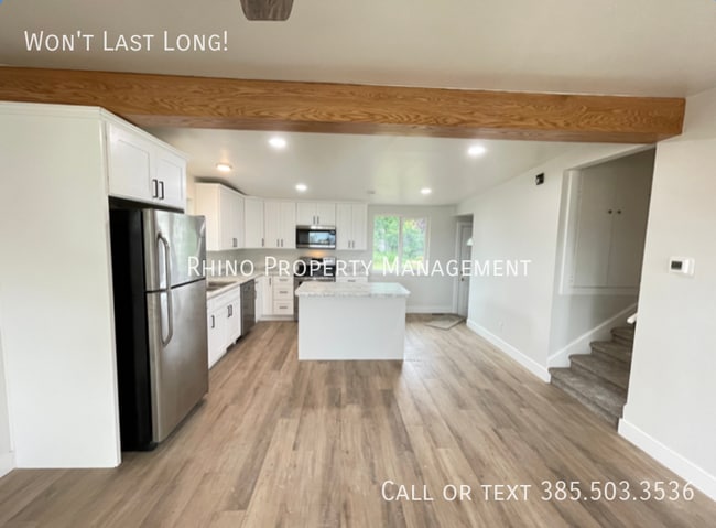 property at 1993 Champagne Ave