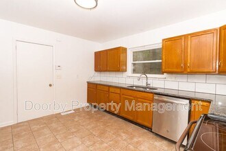 1828 Dogwood Dr in Chattanooga, TN - Building Photo - Building Photo