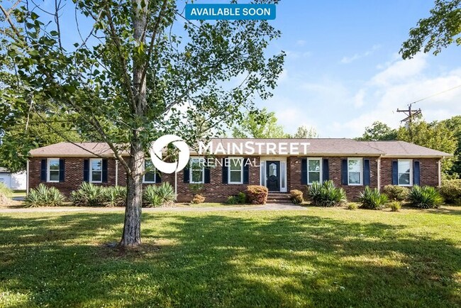 property at 135 Dundee Dr