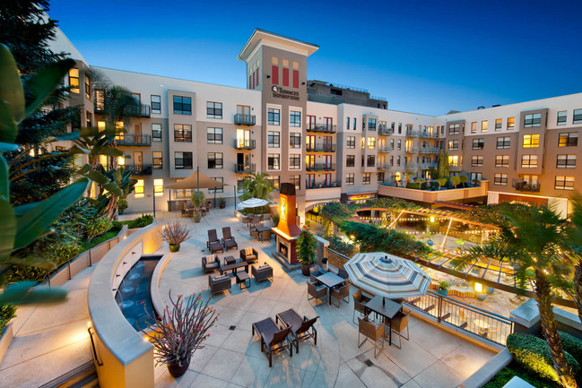 Terraces at Paseo Colorado in Pasadena, CA - Building Photo - Building Photo