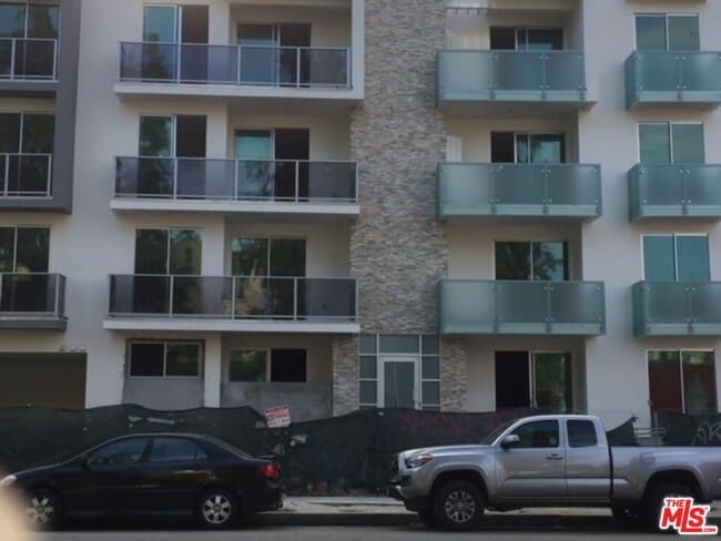 property at 4600 Coldwater Canyon Ave