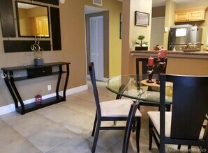 1541 Balfour Point Dr-Unit -H in Royal Palm Beach, FL - Foto de edificio - Building Photo