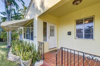 1425 Madison St in Hollywood, FL - Building Photo - Building Photo