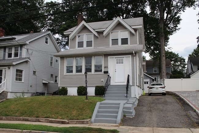 property at 181 Chestnut Ave