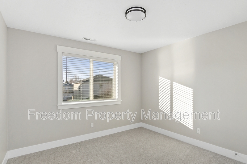 1446 E Star Dr in Meridian, ID - Building Photo