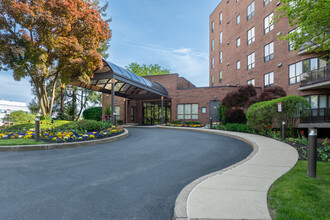 Breyer Estates Condos in Elkins Park, PA - Building Photo - Building Photo