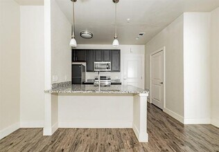 3221 Elihu St in Dallas, TX - Foto de edificio - Building Photo