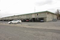 Building Photo - Starliter Apartments in Yakima, Washington