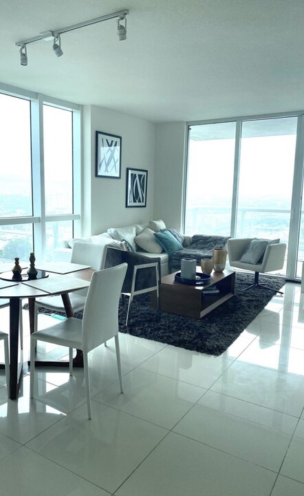 1871 NW South River Dr, Unit 903 in Miami, FL - Building Photo