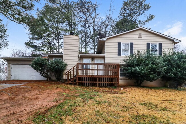 property at 585 Cedar Ct
