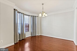 5807 Duncan Dr in Ellicott City, MD - Building Photo - Building Photo
