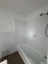 52-54-54 Ives Ct in Bridgeport, CT - Building Photo - Building Photo