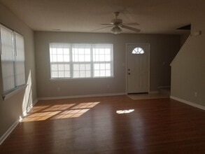 23 Pirates Cove Dr in Swansboro, NC - Building Photo - Building Photo