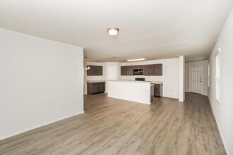 9315 Evening Shade Ct in San Antonio, TX - Building Photo - Building Photo