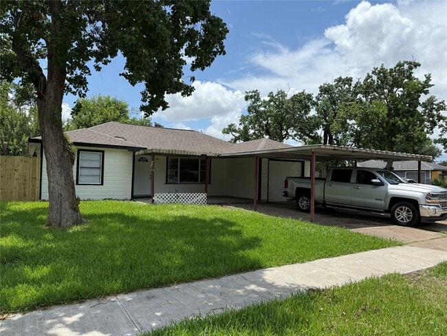 property at 2402 Rosemead Dr