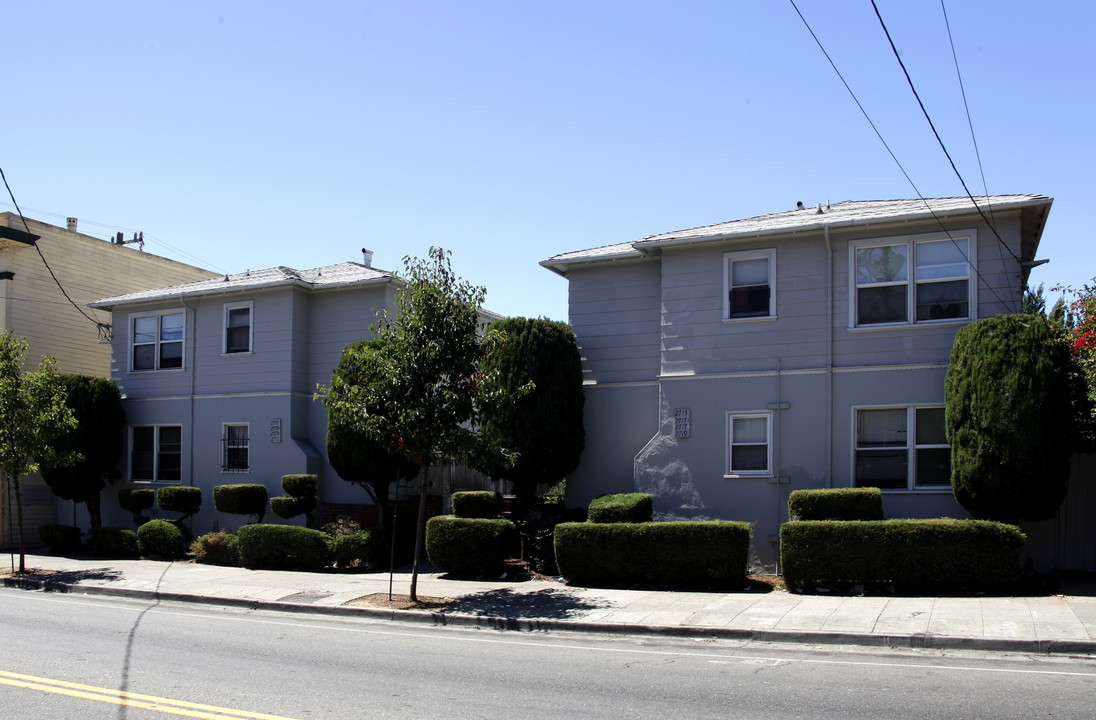 2707 Fruitvale Ave in Oakland, CA - Foto de edificio