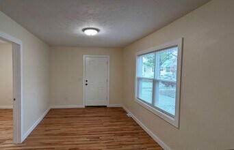 764 Louis Ave in Muskegon, MI - Building Photo - Building Photo