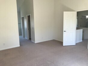 863 Park Walk Ave in Las Vegas, NV - Building Photo - Building Photo