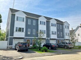 106 Intervale St in Quincy, MA - Building Photo