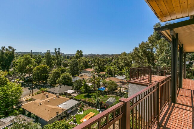 5092 Marmol Dr in Los Angeles, CA - Building Photo - Building Photo