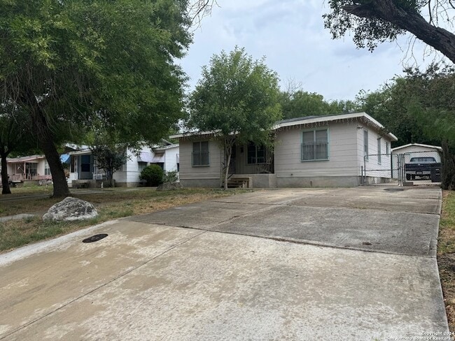 property at 1011 Alexander Hamilton Dr