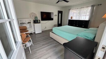 855 Sunridge Point Dr in Seffner, FL - Building Photo