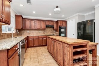 15611 Normans Landing Dr in Charlotte, NC - Building Photo - Building Photo