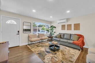 2405 W 39th Ave in Denver, CO - Building Photo - Building Photo